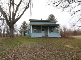 6631 N Centenary Rd, Williamson, NY 14589