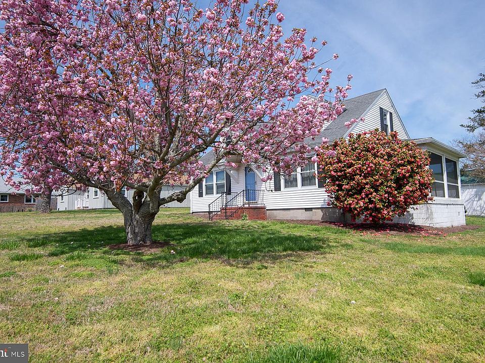 1st image of 209 Buena Vista Ave