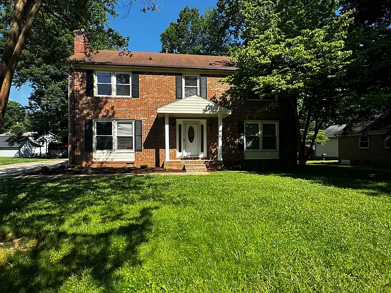 3310 Winchester Dr — Photo 1