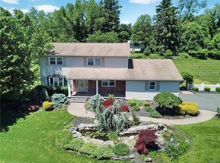 25 Raymond Ave, Chestnut Ridge, NY 10977