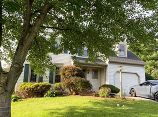 9 Santa Fe Dr, Lititz, PA 17543