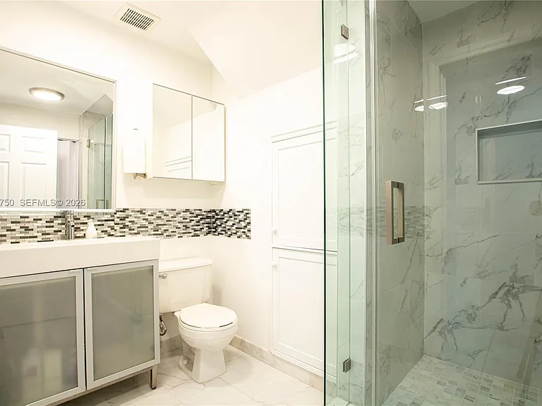 16227 SW 139th Ct — Photo 10