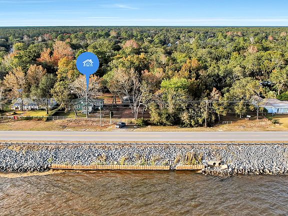 3rd image of 13626 State Highway 20