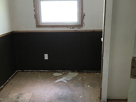 1st bedroom
