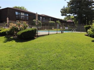 255 Strawberry Hill Ave UNIT D8, Stamford, CT 06902