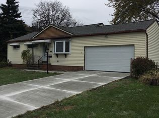 30424 Vineyard Rd #305, Eastlake, OH 44095