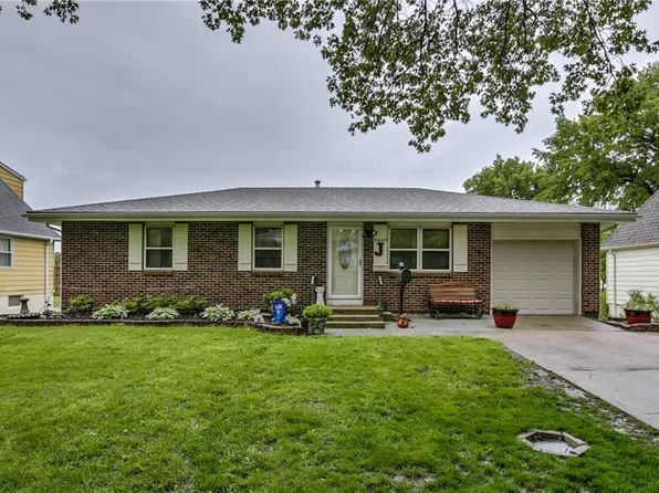 8409 NE 56th St, Kansas City, MO 64119