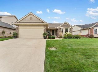 23093 Brentwood Dr, Trenton, MI 48183