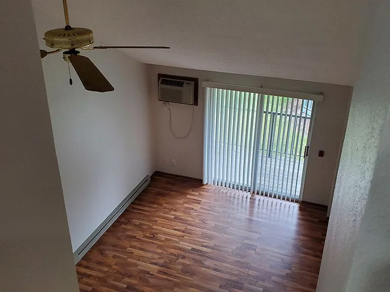Orchard Village Apartments — Photo 230