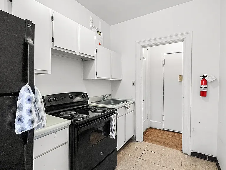 834 Riverside Dr #4E — Photo 10