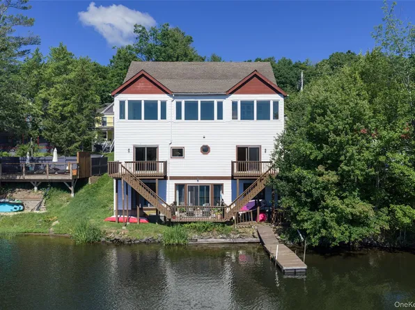 6641 Narrowsburg Road, Lake Huntington, NY 12752