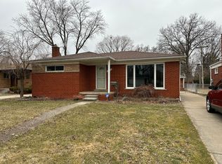 26078 Westfield, Redford, MI 48239