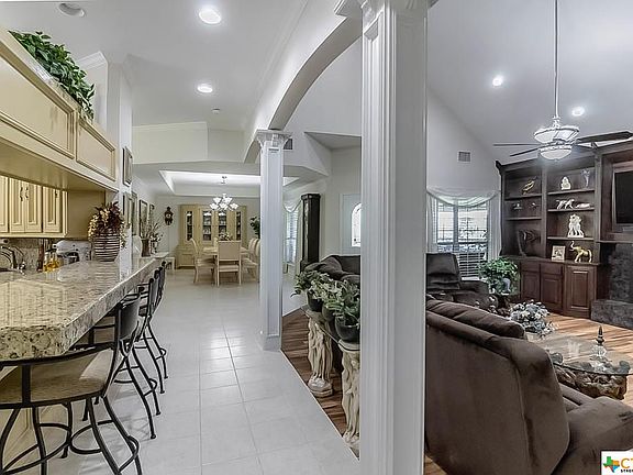 4th image of 115 Gentle Breeze St