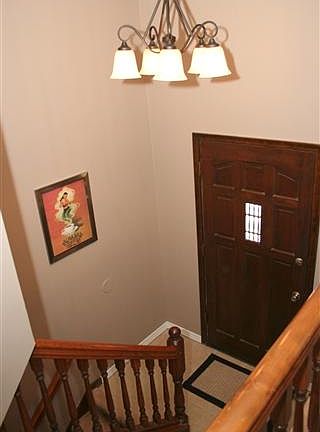2nd image of 15123 Fieldcrest Dr