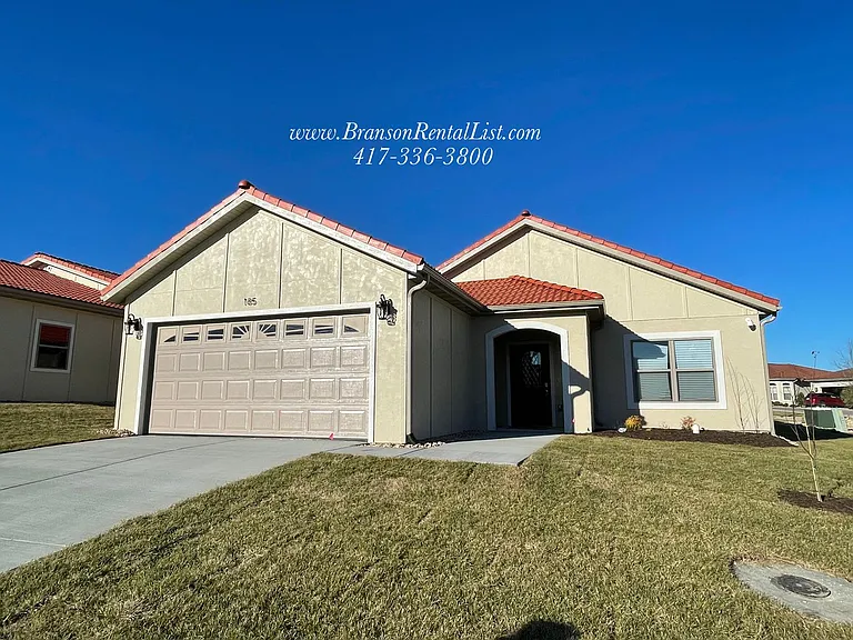 185 Siena Blvd — Photo 1