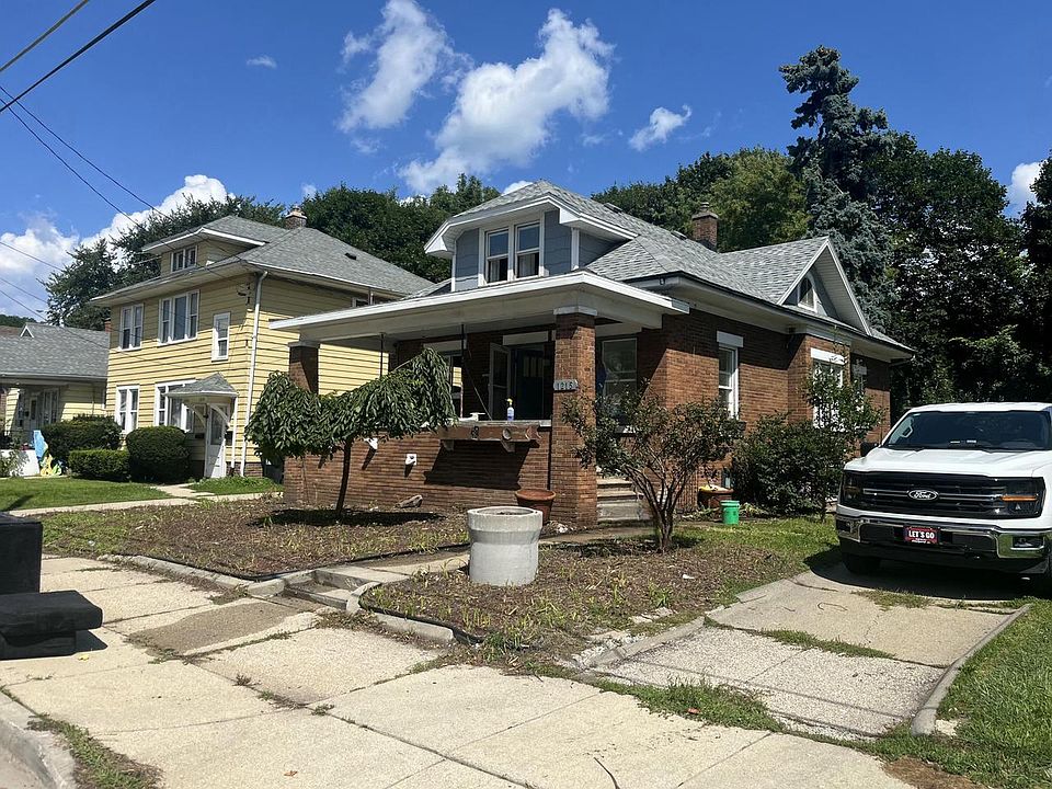 1st image of 1215 Marquette STREET