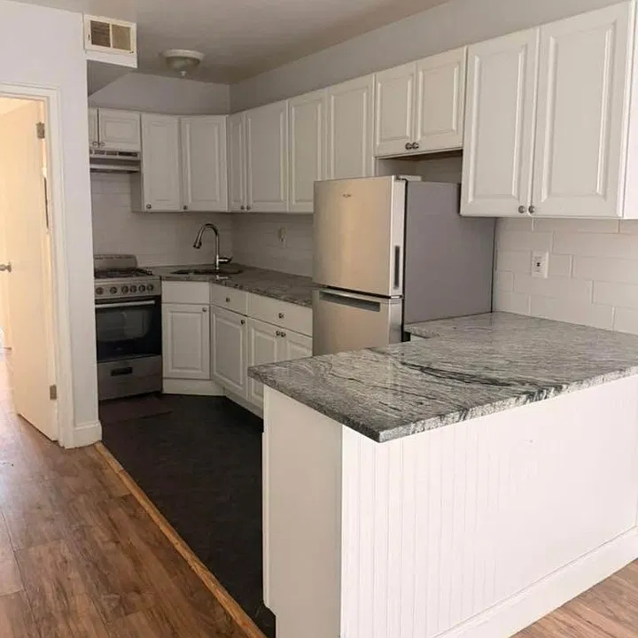 140 N Walnut St #7A