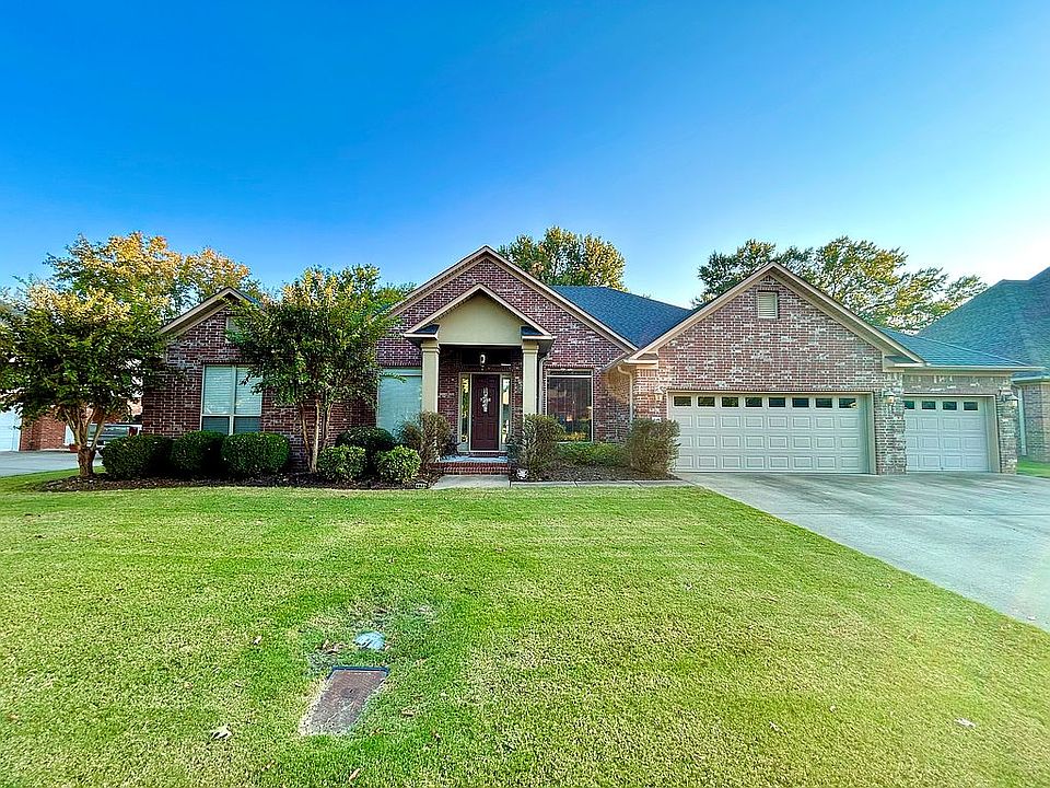 1st image of 4925 Park Place Dr