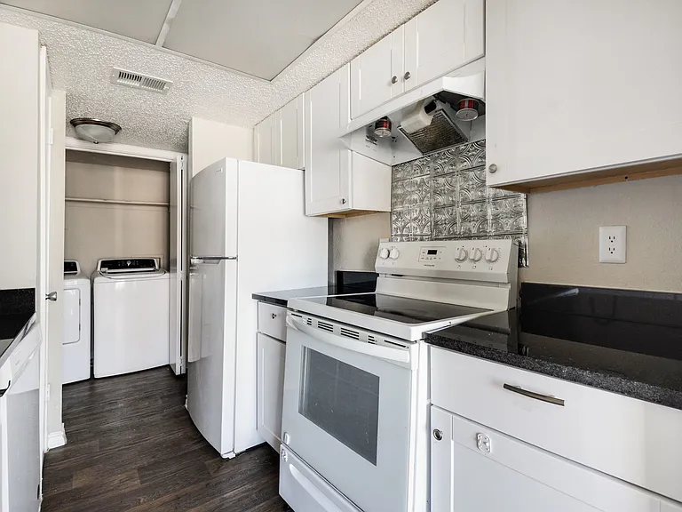 3623 W Northgate Dr #231 — Photo 6