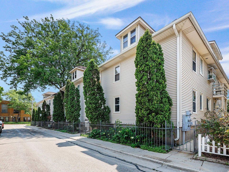 1st image of 428 Cantwell Ct #4