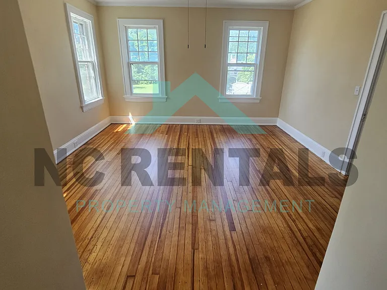 521 Park Pl — Photo 17