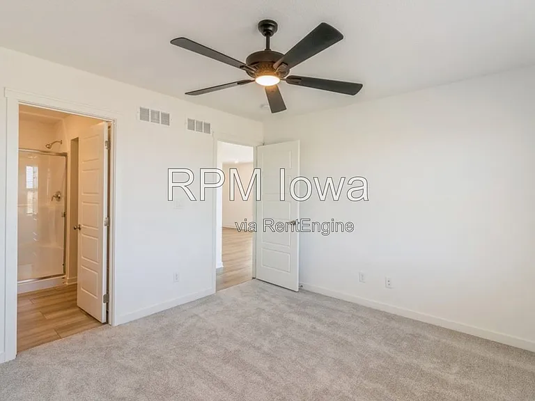 1241 NW Yorktown Dr — Photo 7