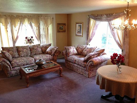 2nd image of 3010 NE Delancey Ct