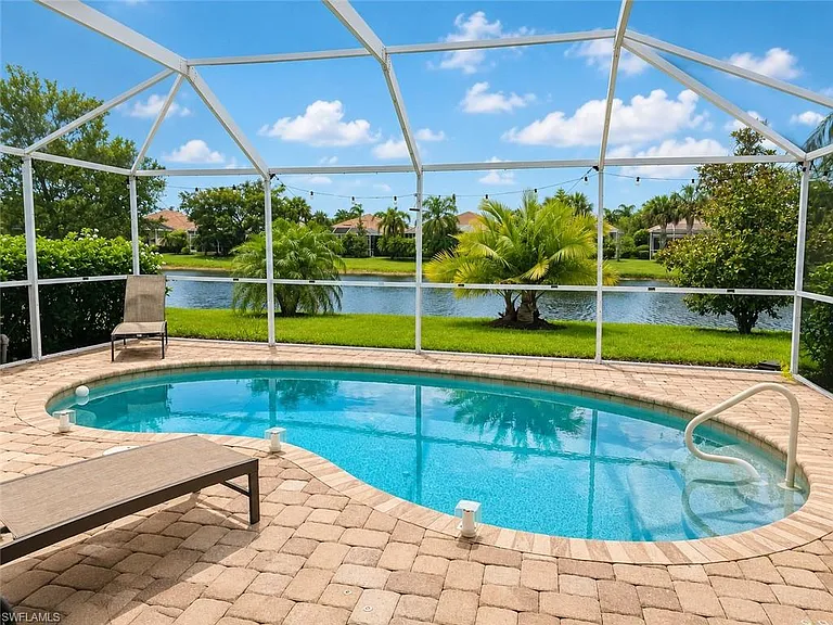 8693 Querce Ct — Photo 7