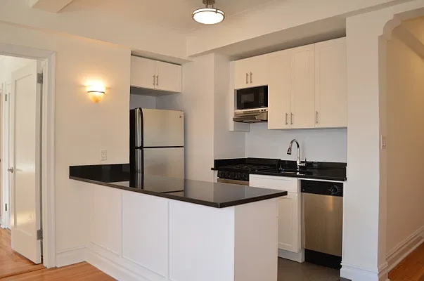 Rented by Citi Habitats | media 8