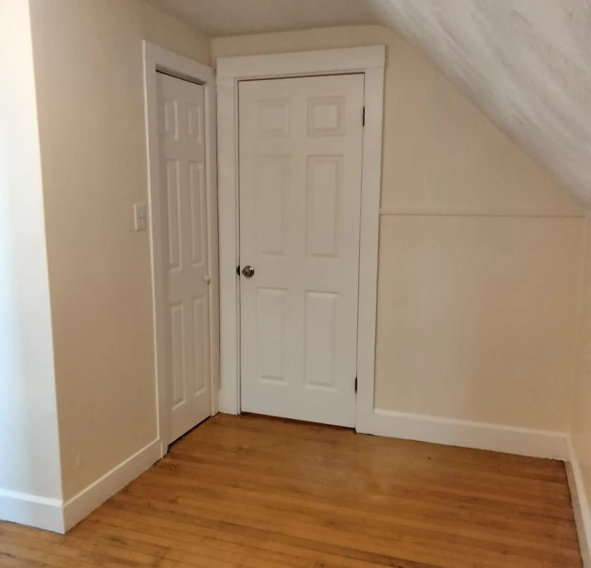 4 bed, 1400 sqft, $3,500 — Photo 1