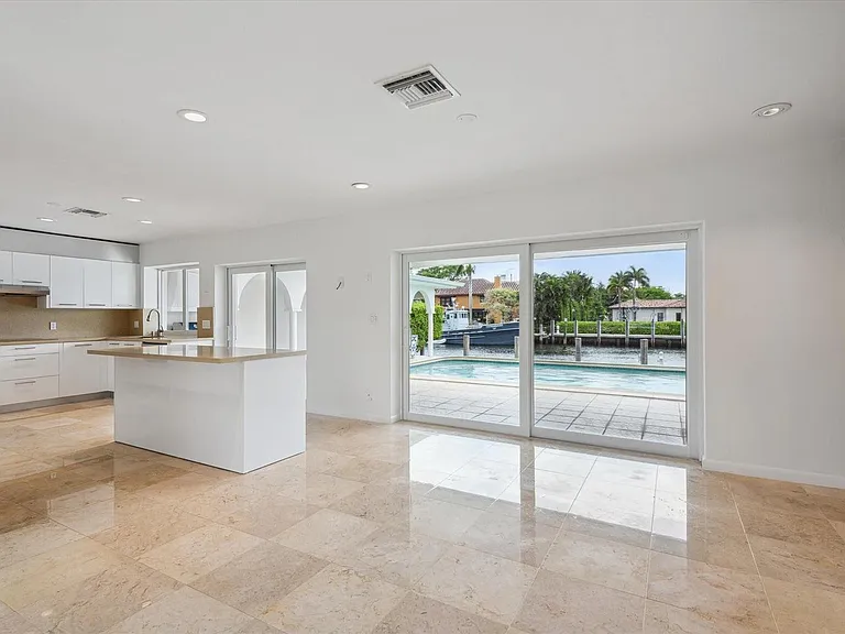 40 Isla Bahia Dr — Photo 4