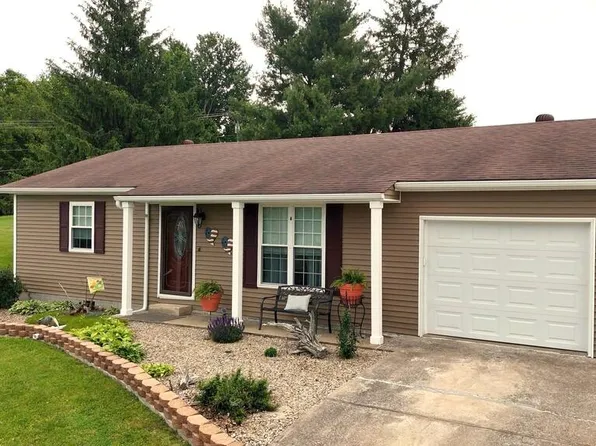 210 Marys Ave, Flemingsburg, KY 41041