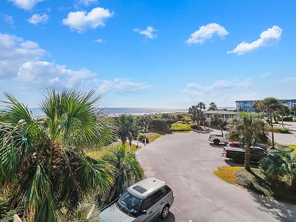 3rd image of 1300 Ocean Blvd #204