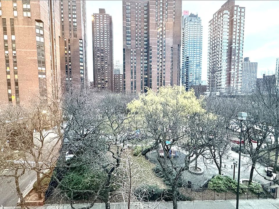 1st image of 240 E 90th St APT 5B