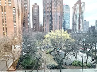 240 E 90th St APT 5B, New York, NY 10128