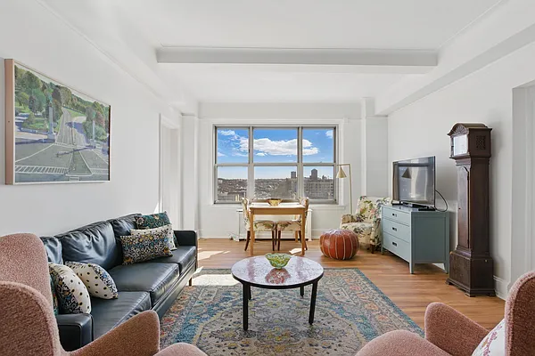 1 Plaza Street West #12C