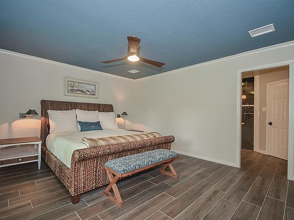 5th image of 522 Windsor Glen Dr