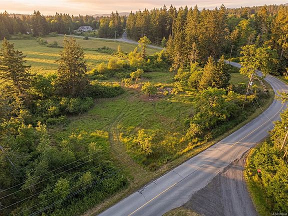 2nd image of 2976 South Rd