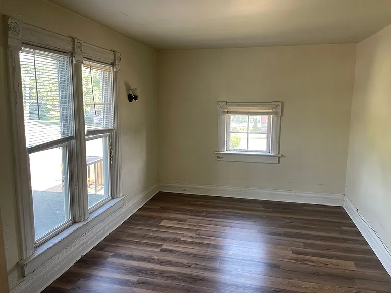 1207 High Ave — Photo 3