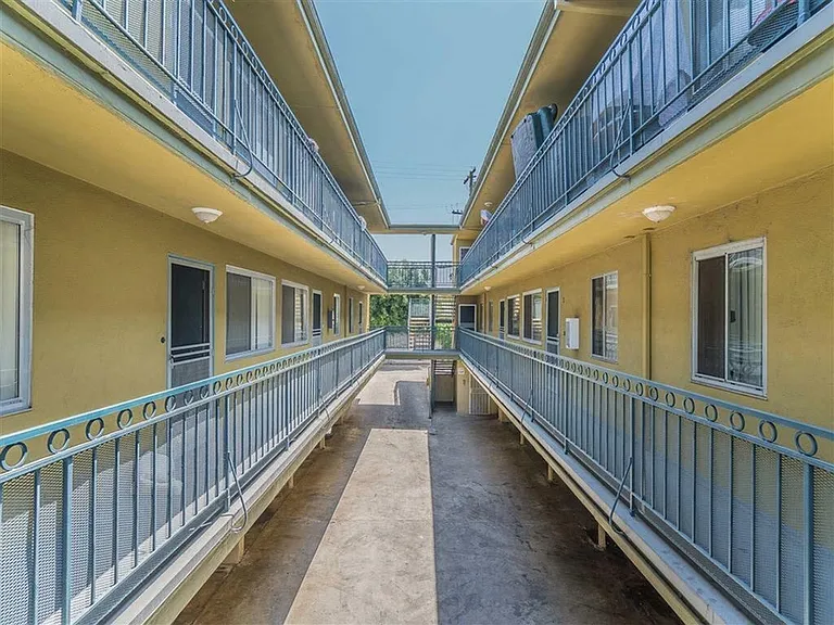 Long Beach building