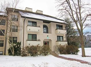 47 Midlake, Lake Harmony, PA 18624