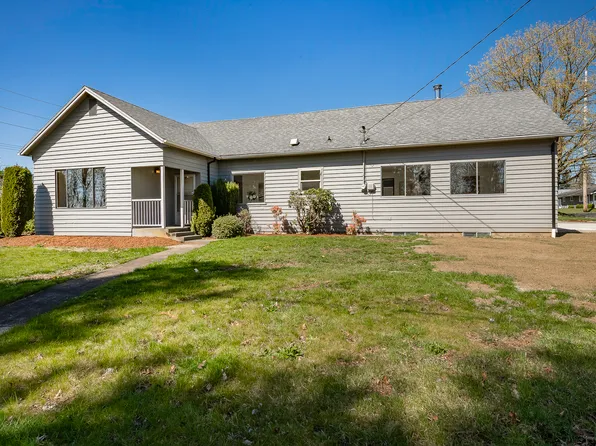 215 E Front St, Lynden, WA 98264