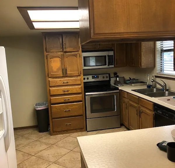2118 N Crescent Dr — Photo 5