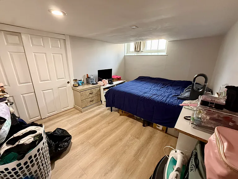 160 Irving St #3 — Photo 7