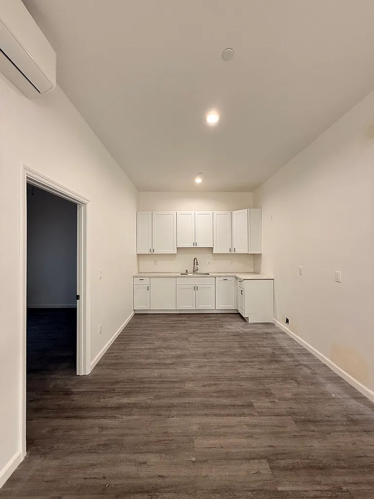 2 bed, $2,600 — Photo 1