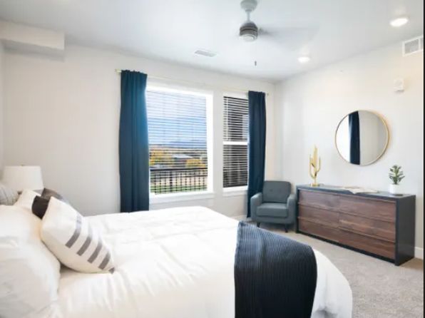 207-329 Eldorado Blvd