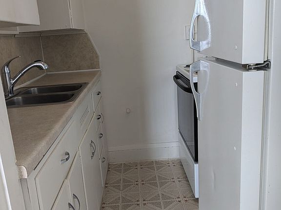 4th image of 11 9th St S APT 7