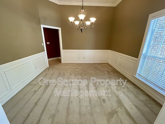 5th image of 979 Watersview Dr