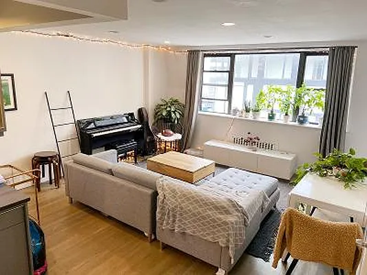 Rented by Point NYC | media 34