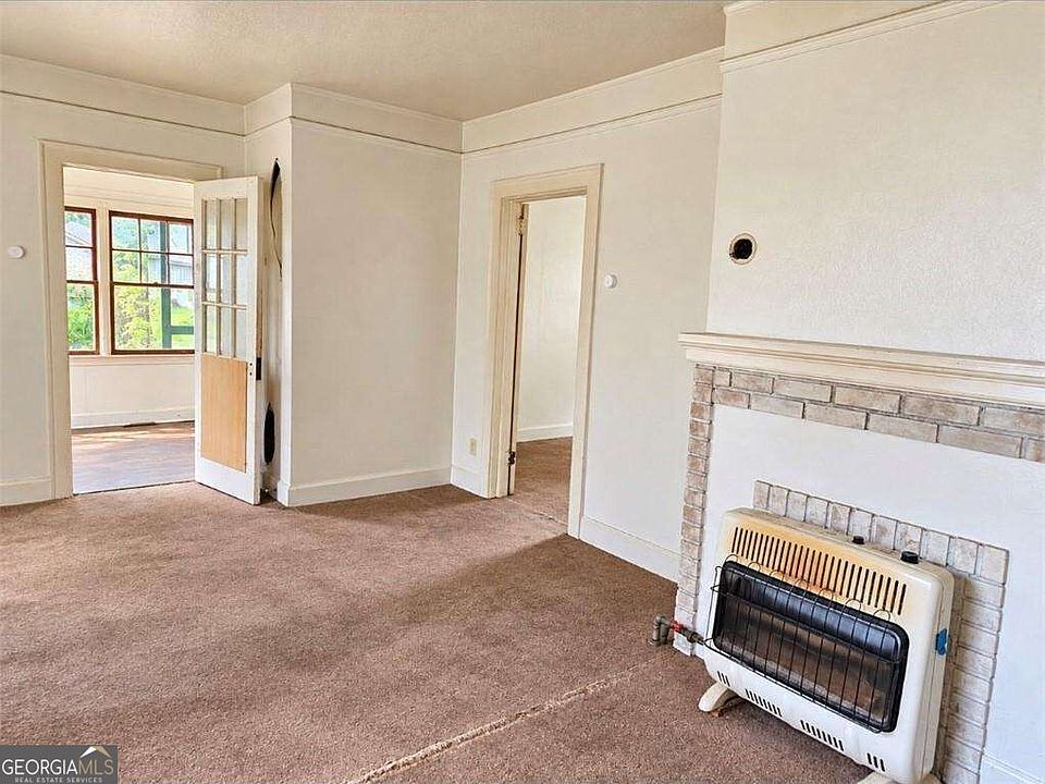 2nd image of 1 Rowe Ave